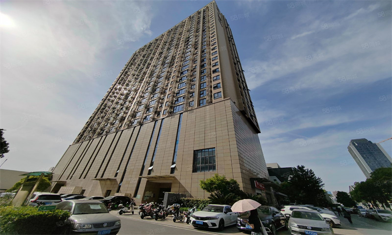 洪山区龙安港汇城盛大开幕，引领商务新潮流