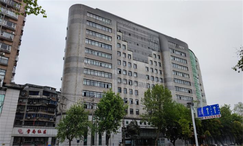 城发大厦：江汉区的商务新地标，武汉的繁荣新象征