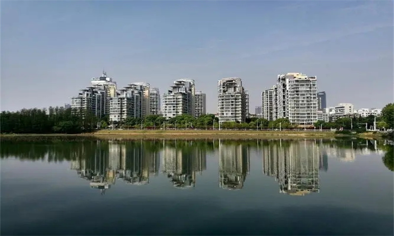 东湖风光.webp.jpg
