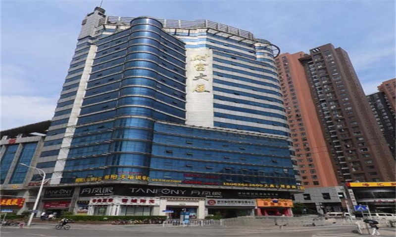 江岸财富大厦