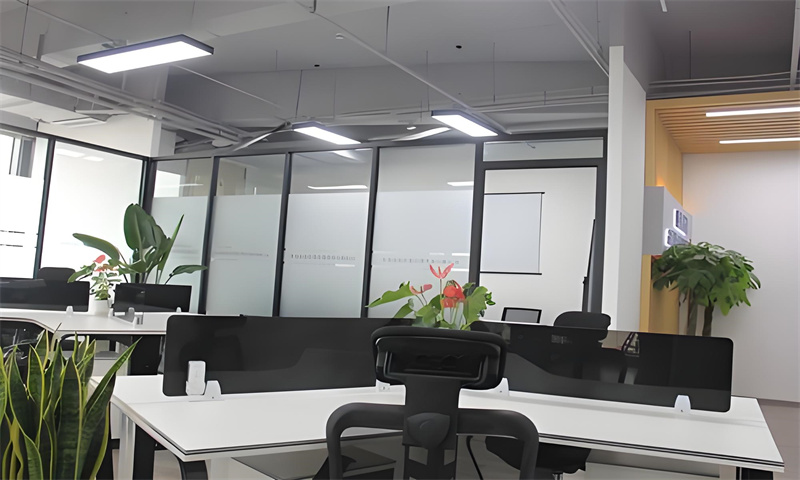 武汉市江岸区核心地段的锋尚时代大厦正式投入使用