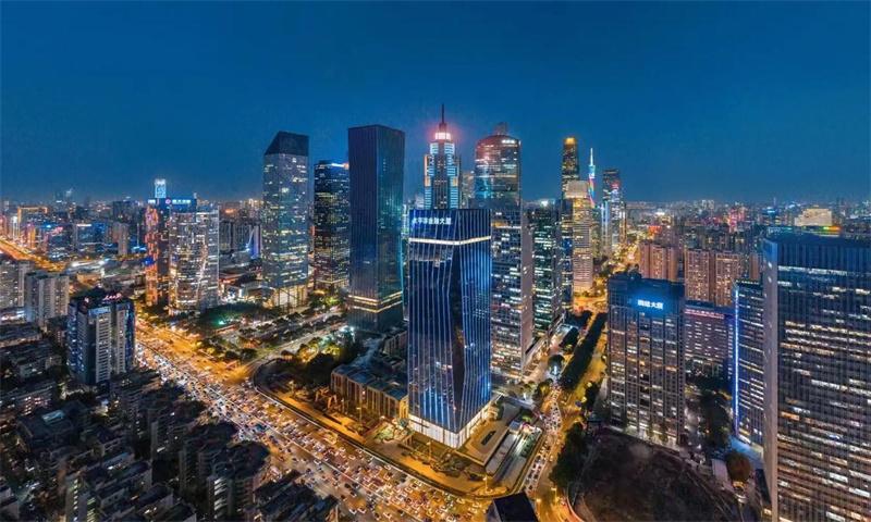 标题：携手共筑梦想，寻找理想办公空间